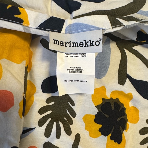 Marimekko Vibrant Yellow and Black Floral Comforter - Picture 4 of 7